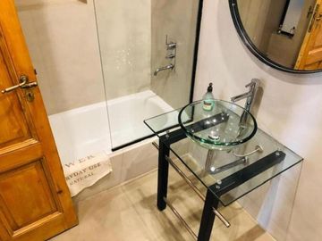Departamento en venta - 2 Dormitorios 2 Baños - 130Mts2 - San Telmo