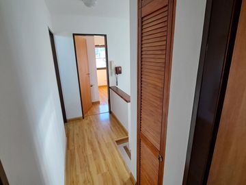 Casa en  ALQUILER 4 Dormitorios + escritorio, Zona CENTRO