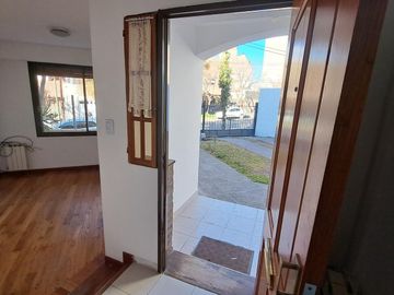 Casa en  ALQUILER 4 Dormitorios + escritorio, Zona CENTRO