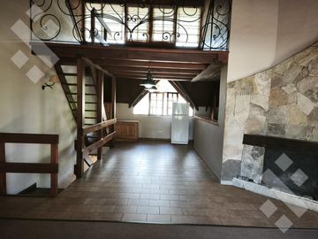 VENTA CASA 3 DORMITORIOS - CASCO CENTRICO - SAN MARTIN DE LOS ANDES