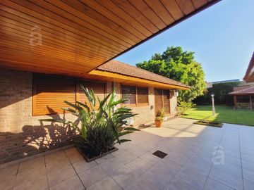 Casa - Villa Ballester - Venta - Cuatro Ambientes.