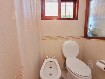 Casa - Villa Ballester - Venta - Cuatro Ambientes.