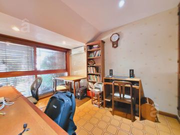 Casa - Villa Ballester - Venta - Cuatro Ambientes.
