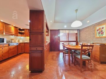 Casa - Villa Ballester - Venta - Cuatro Ambientes.