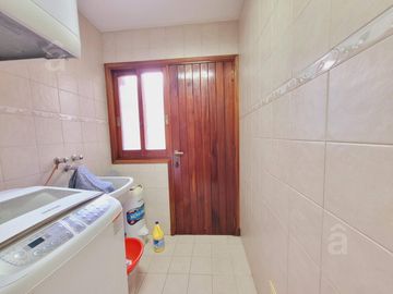 Casa - Villa Ballester - Venta - Cuatro Ambientes.