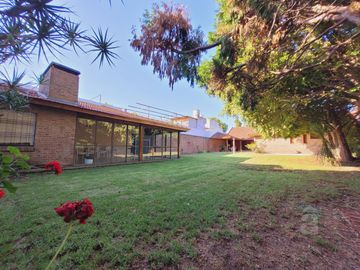 Casa - Villa Ballester - Venta - Cuatro Ambientes.
