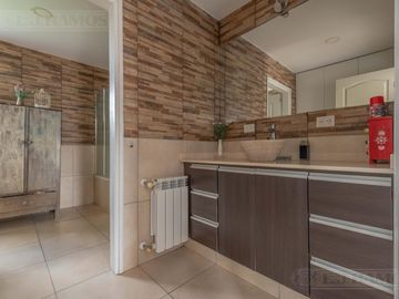Casa en  area 1 San Sebastián OPORTUNIDAD MB