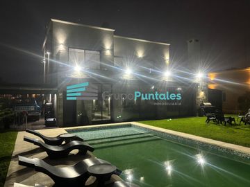 Hermosa Casa en Barrio Lagos de Canning con 5 dormitorios y piscina