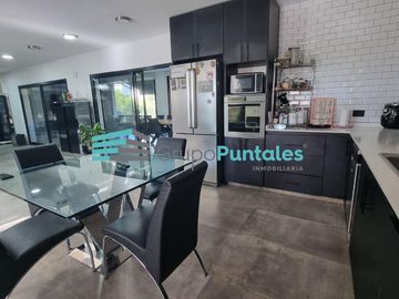 Hermosa Casa en Barrio Lagos de Canning con 5 dormitorios y piscina