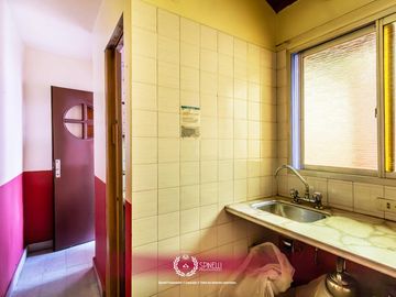 Venta departamento tipo PH 3 ambientes con dependencia como dormitorio 117M² en Boedo sin expensas