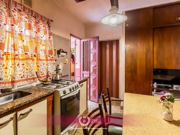 Venta departamento tipo PH 3 ambientes con dependencia como dormitorio 117M² en Boedo sin expensas