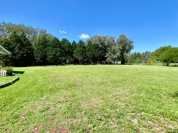 Casa en Colonia de Chacras - Cardales - En Venta - Estilo Campo con Bosque