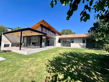 Casa en Condominio en Venta en San Simón, Valle de Bravo
