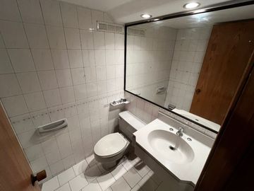 Gran Departamento 4D4B con estac. Y bodega, Providencia