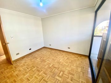 Gran Departamento 4D4B con estac. Y bodega, Providencia