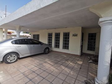 VENTA CASA  MERIDA PARA OFICINAS PENSIONES  YUCATAN