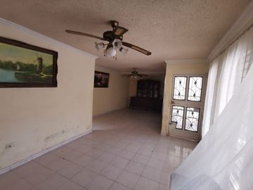 VENTA CASA  MERIDA PARA OFICINAS PENSIONES  YUCATAN