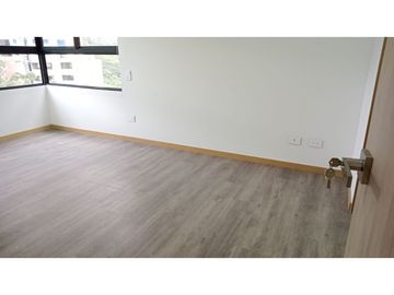 EN ARRIENDO APARTAMENTO EN EL POBLADO MEDELLIN COLOMBIA