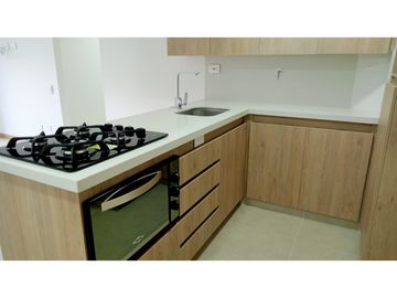 EN ARRIENDO APARTAMENTO EN EL POBLADO MEDELLIN COLOMBIA