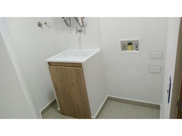 EN ARRIENDO APARTAMENTO EN EL POBLADO MEDELLIN COLOMBIA