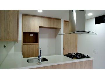 EN ARRIENDO APARTAMENTO EN EL POBLADO MEDELLIN COLOMBIA