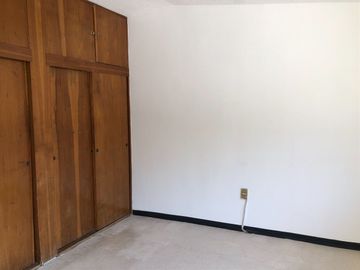 SE RENTA CASA DUPLEX EN VALLE DORADO