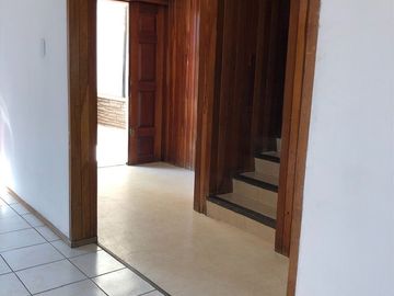 RENTO CASA DUPLEX EN VALLE DORADO