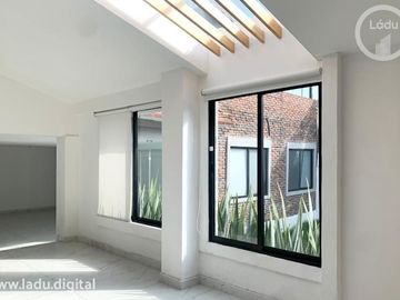 Residencia en Lomas de las Palmas UNA PLANTA