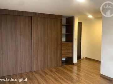Residencia en Lomas de las Palmas UNA PLANTA