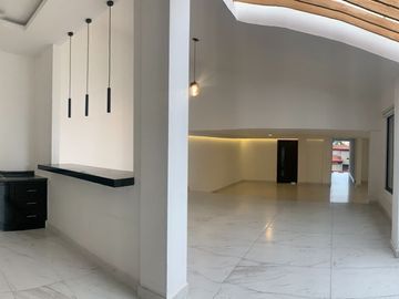 Residencia en Lomas de las Palmas UNA PLANTA