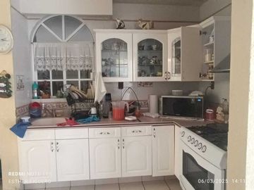 CASA EN VENTA EN LA COLONIA SAN JAVIER ZONA CENTRO