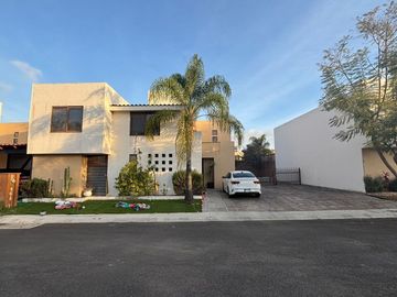 CASA EN VENTA EN PUERTA REAL