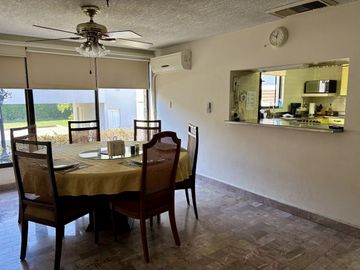 Casa en Venta, Del Valle, San Pedro Garza García