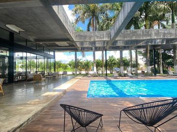 Casa de 4 recámaras en venta dentro de privada con amenidades en Conkal, Mérida