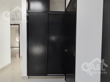 Casa en Esquina en Venta con Jardin Zona Animas