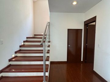 VENTA DE CASA EN FRACCIONAMIENTO RANCHO EL MESÓN  EN CALIMAYA