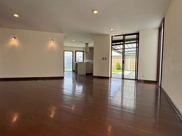 VENTA DE CASA EN FRACCIONAMIENTO RANCHO EL MESÓN  EN CALIMAYA