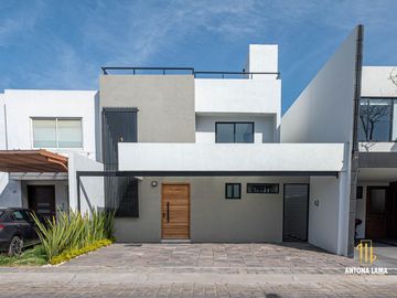 Casa en Venta en La Carcaña, San Pedro Cholula