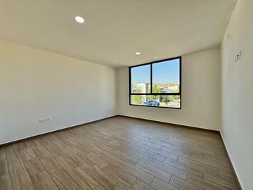 Casa en  venta en esquina en Lomas de Angelopolis junto a area verde.