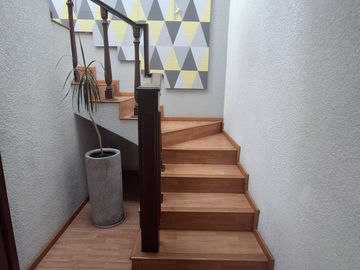 VENTA DE CASA A PIE DE CALLE EN COL. MORELOS