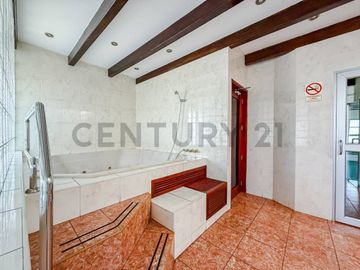 Venta de Exclusiva Infraestructura Hotelera en Miraflores