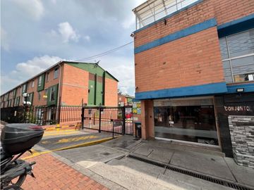 VENDO CASA EN EL TINTAL KENNEDY CONJUNTO CIUDAD TINTAL