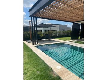 Casa campestre en condominio para la venta en Cerritos, Pereira!!!