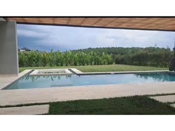Casa campestre en condominio para la venta en Cerritos, Pereira!!!