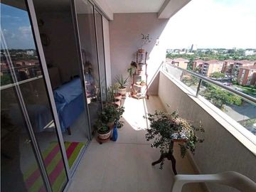 SE VENDE Apartamento Piso 9 en La Flora / JV