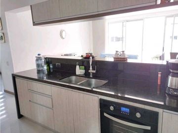 SE VENDE Apartamento Piso 9 en La Flora / JV