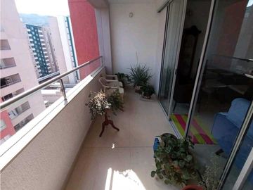 SE VENDE Apartamento Piso 9 en La Flora / JV