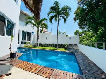 MAGNIFICA CASA EN VENTA EN LA PENINSULA DE SANTIAGO