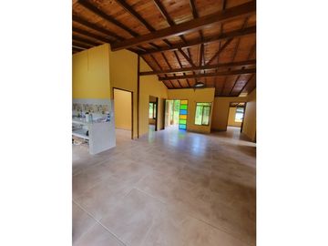 Finca independiente para la venta en Vda La Floresta,Alcala!!!