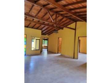 Finca independiente para la venta en Vda La Floresta,Alcala!!!